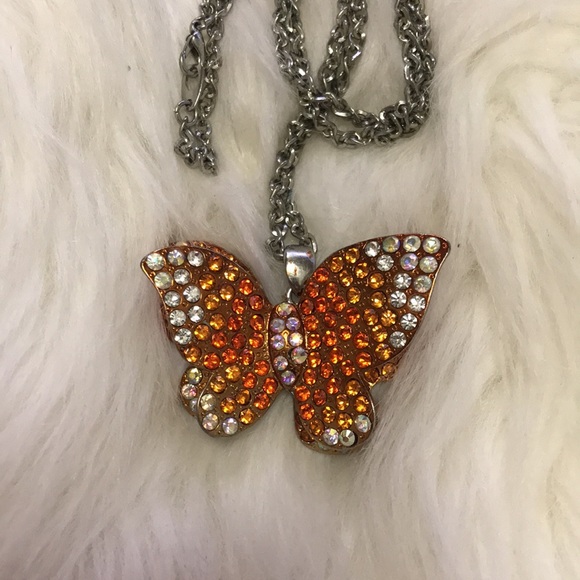 Butterfly Rhinestone Necklace - Picture 5 of 16